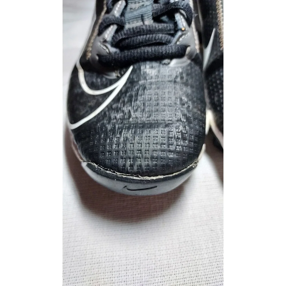 Nike‎ Fastflex Youth Football Baseball Cleats Black White Low Top Size 2Y youth